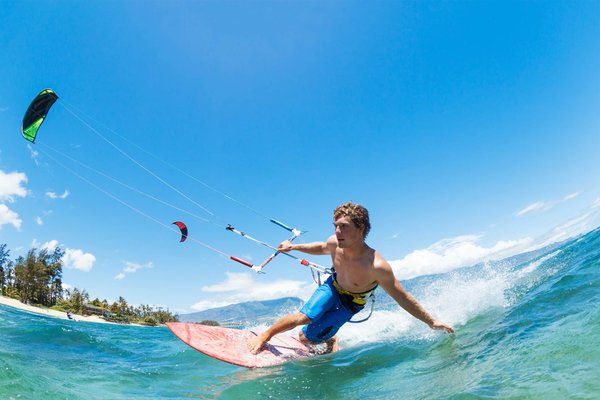 Quels sont les meilleurs spots pour des vacances de kite-surf ?
